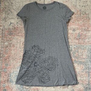 Life Is Good Gray Short Sleeve T- Shirt Dress with Floral Graphic Size Medium